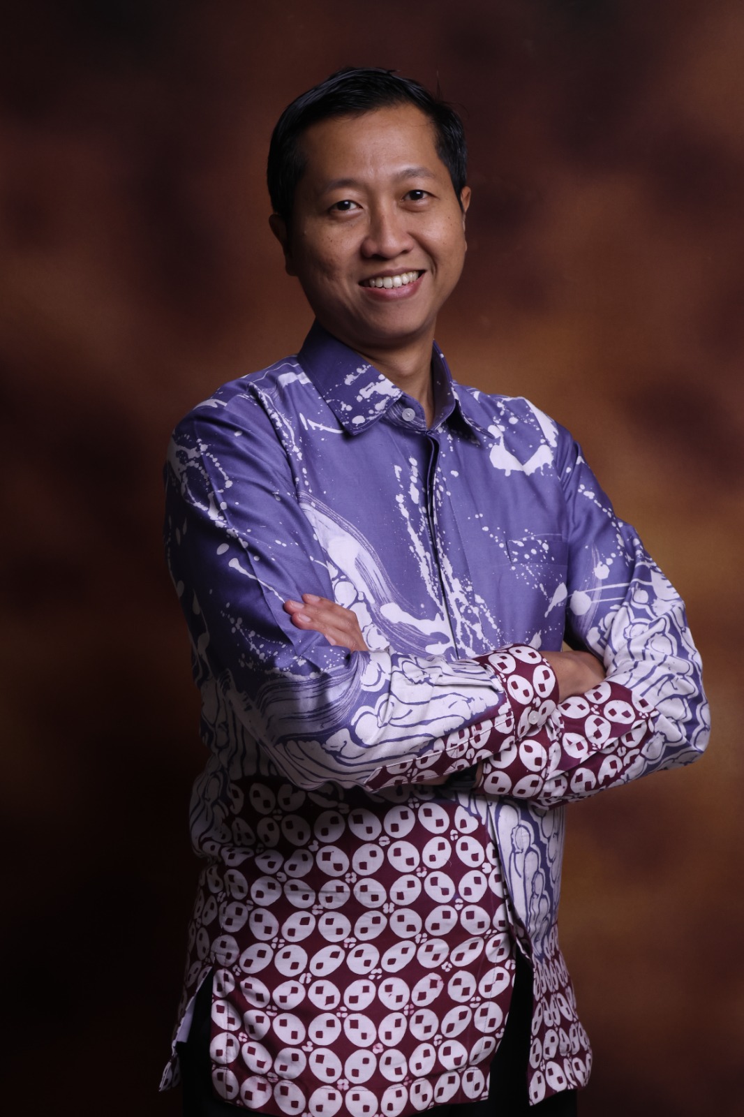 Tiya Setiadi, MD